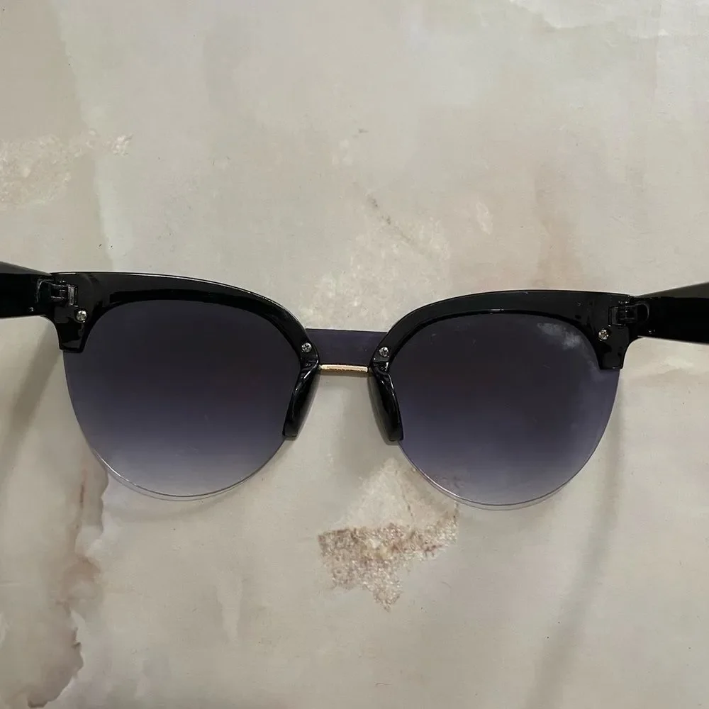 Sunglasses Black Cat Eye Gold geometric detail in middle & corners never worn